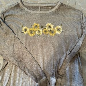 Maurice’s nwot, be nice l/s tee, large